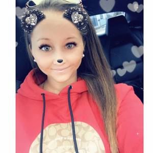 Meet your Posher, Emily